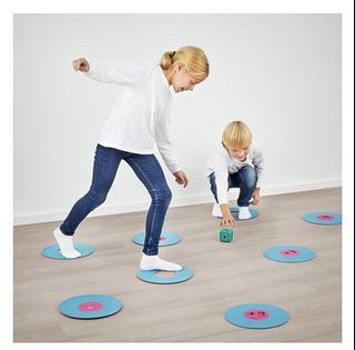 IKEA LUSTIGT Floor game