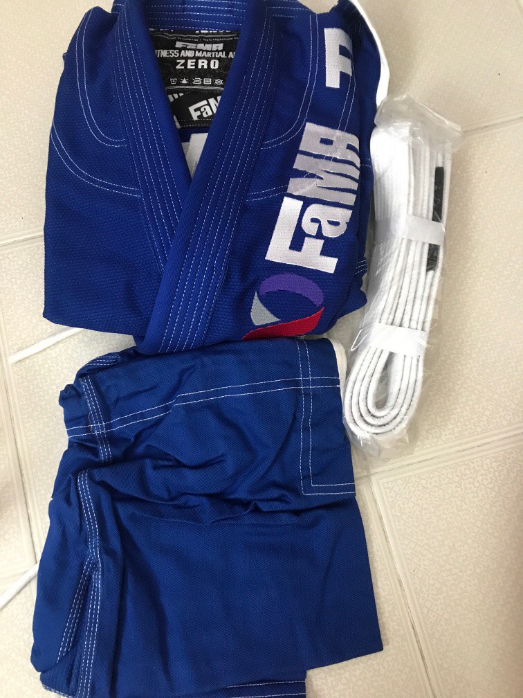 Jiu Jitsu Gi Blue martial arts fitness gym, Sports Equipment, Other