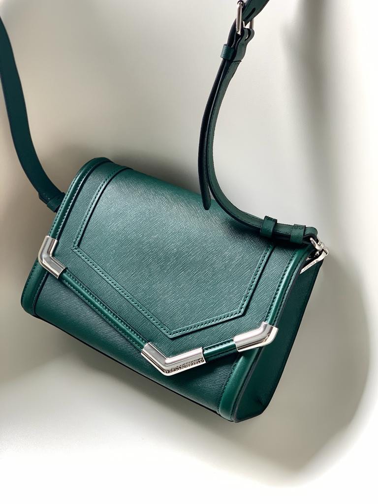 Karl lagerfeld rocky clearance saffiano shoulder bag