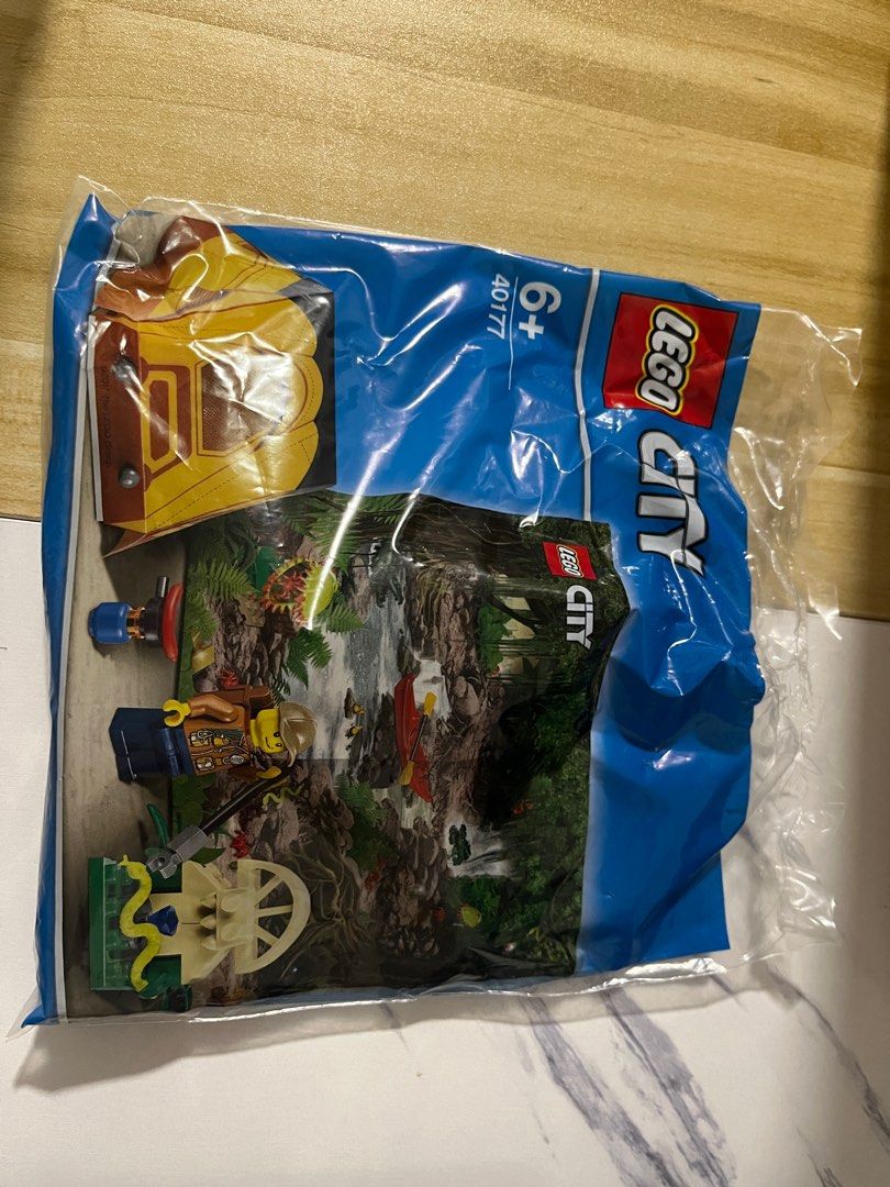 Lego city jungle clearance explorer kit 40177
