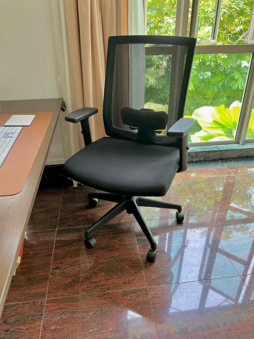 Logica ergonomic office chair, Furniture & Home Living, Furniture