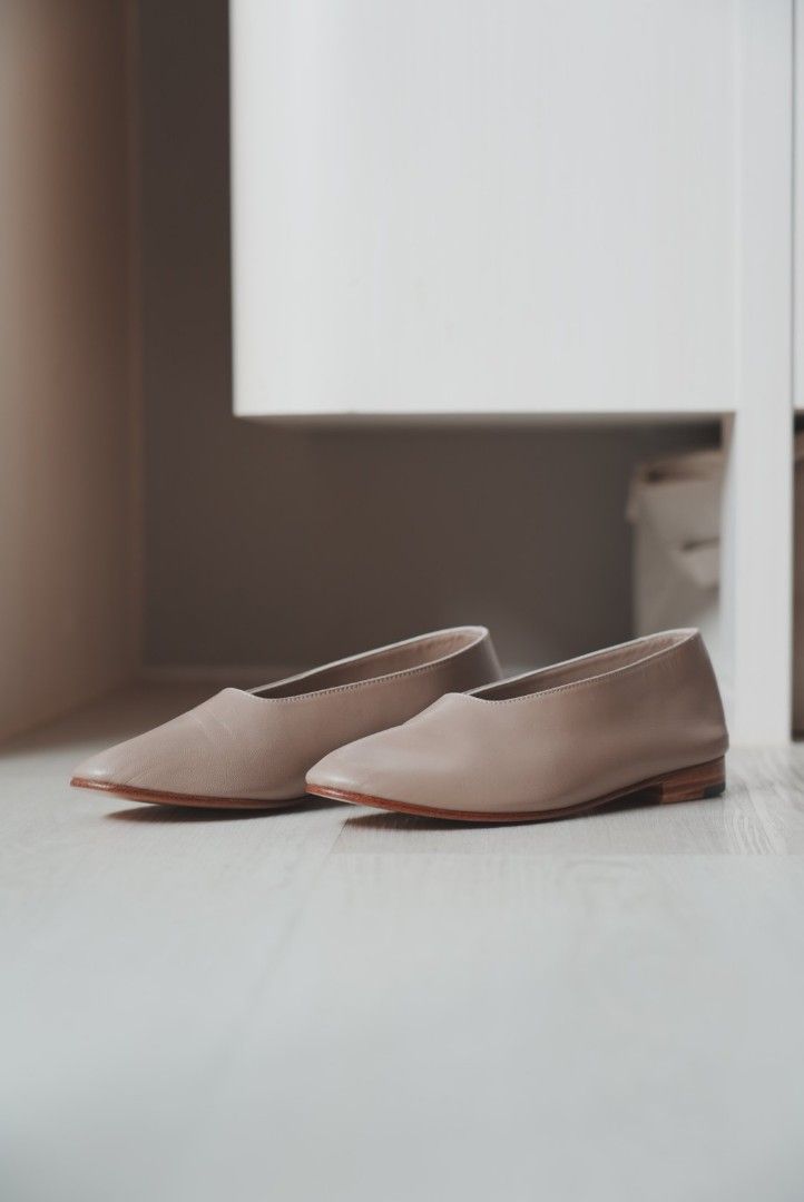 Martiniano discount glove flats