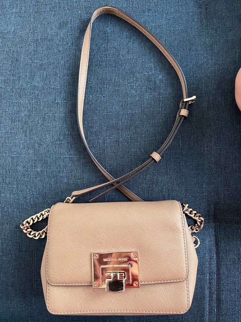 Michael Kors Cross body bag with flap Luxury Bags Wallets on