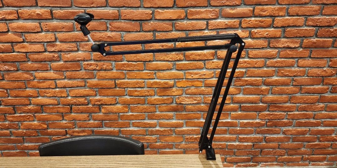 Microphone Stand, Guitar Amp Stand & Table Clamp Microphone Stand