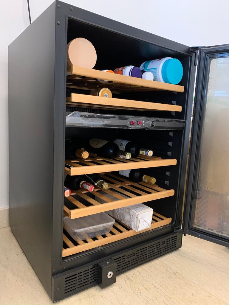 Mistral wine fridge/celler, TV & Home Appliances, Kitchen Appliances