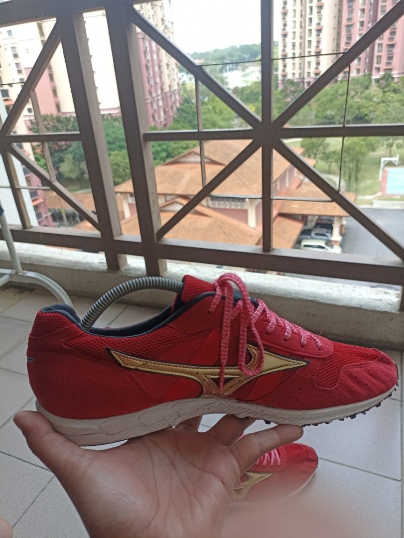 Mizuno wave store cruise 9 brown