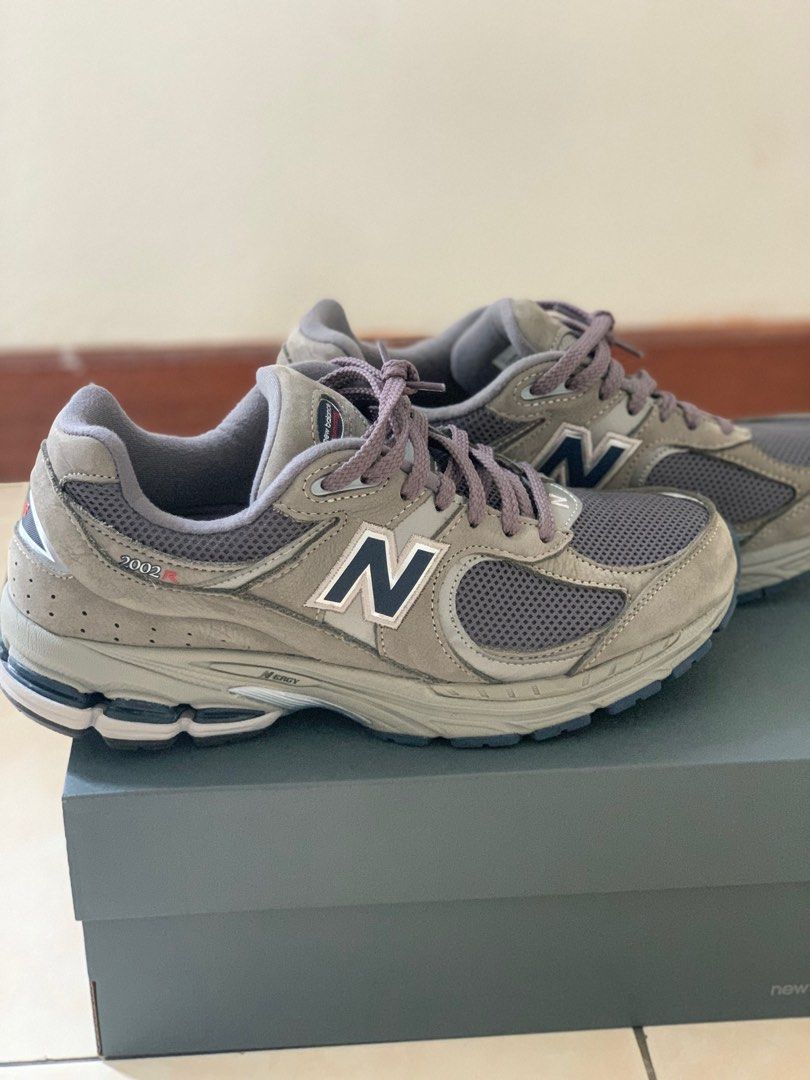 New Balance ML2002RA Men s Fashion Footwear Sneakers on Carousell