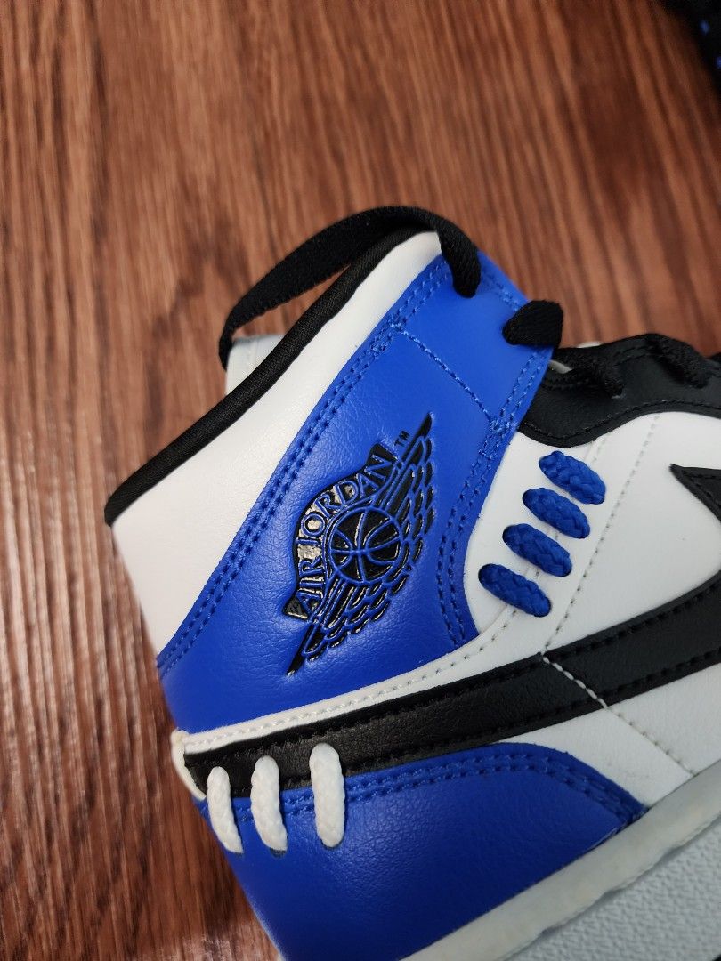 jordan mid sister hood