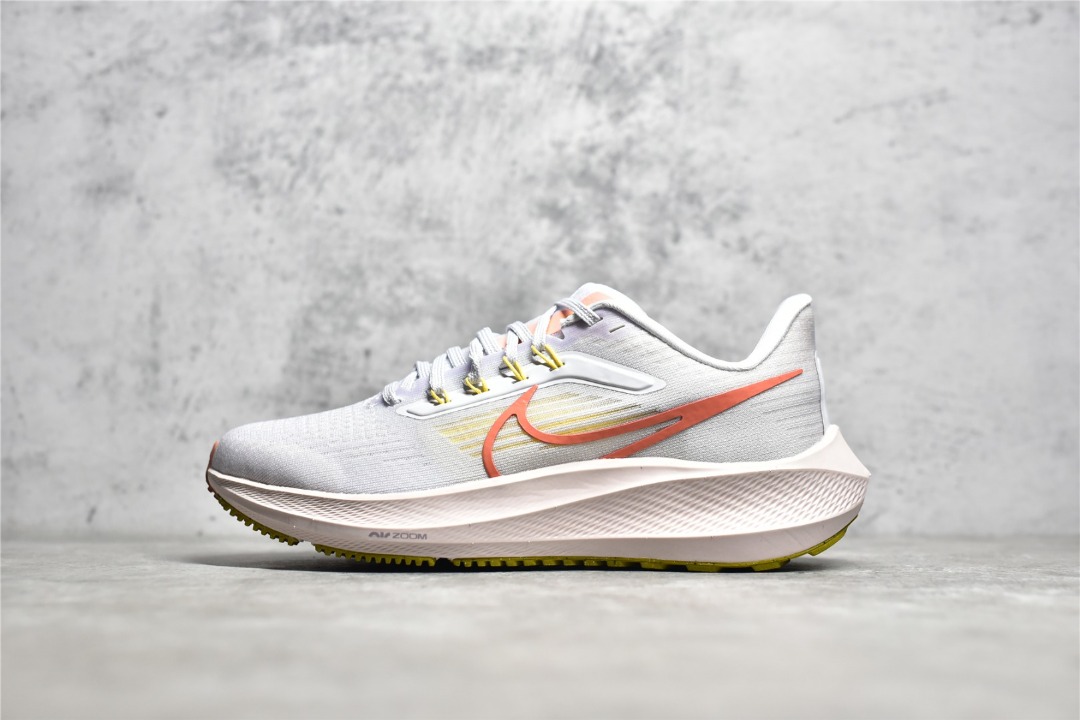 White nike new arrivals air pegasus