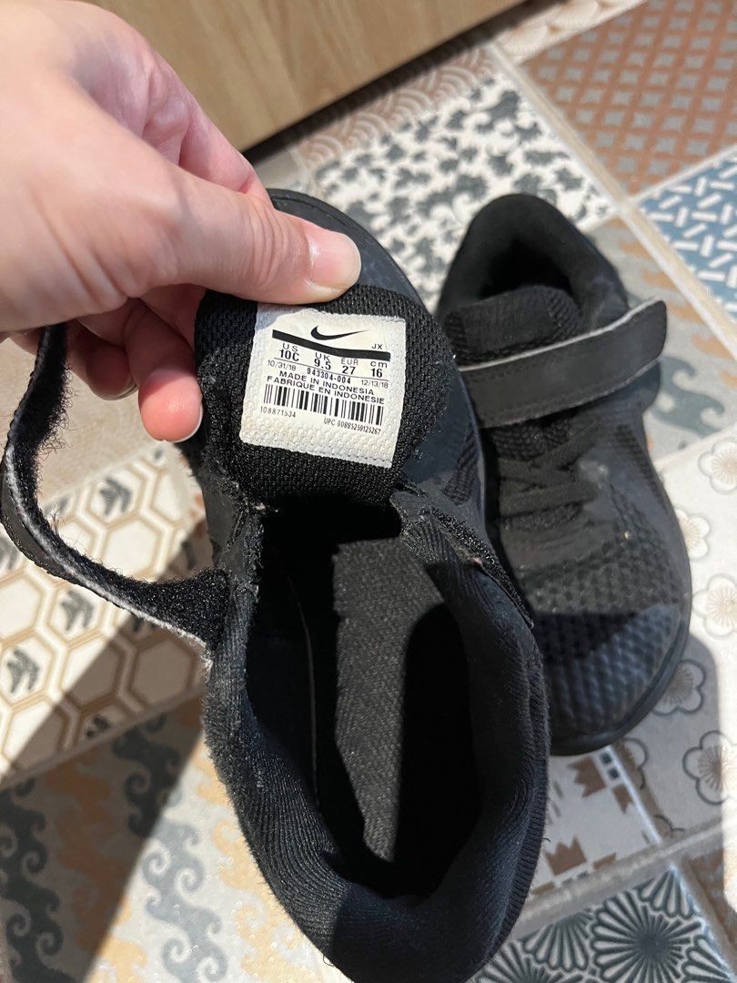 Nike black kids shoes US 10C UK9.5