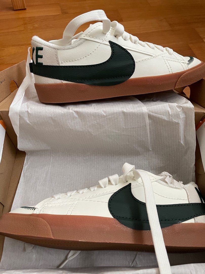 nike blazers low gum sole