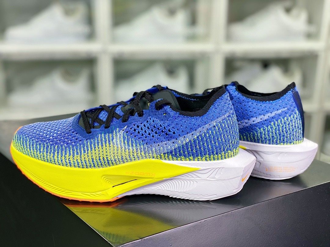 Nike ZoomX Vaporfly Next% 3, 男裝, 鞋, 波鞋- Carousell
