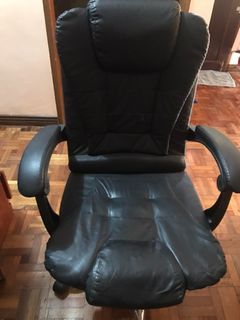 Office ergonomic computer chair (rotating) soft leather