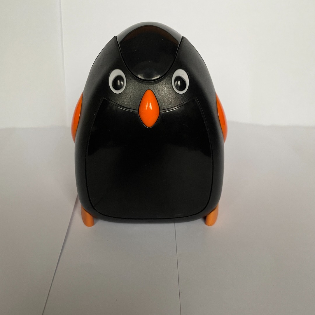 Penguin electric pencil sharpener clearance
