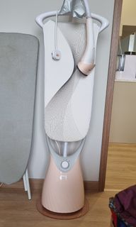Philips ComfortTouch Garment Steamer for quick sale!