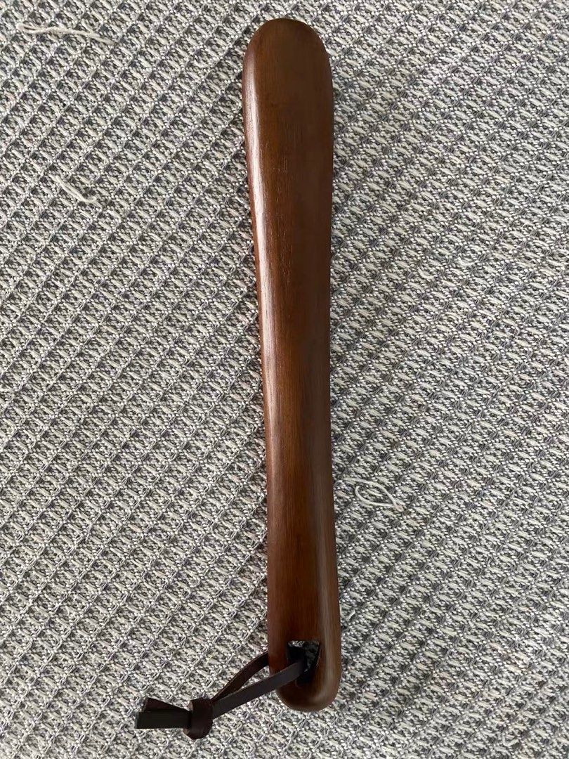 Quality outlet shoe horn