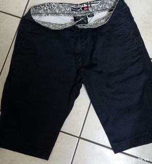 QUIKSILVER SHORTS