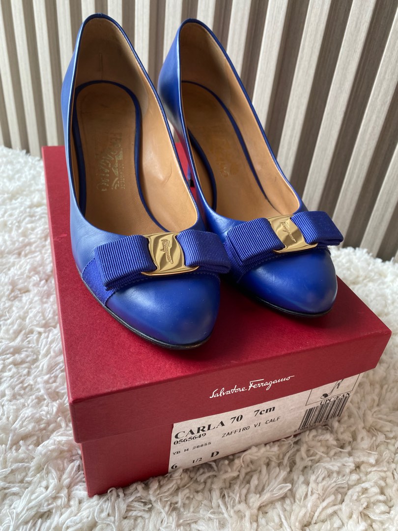 Salvatore ferragamo carla 70 sales