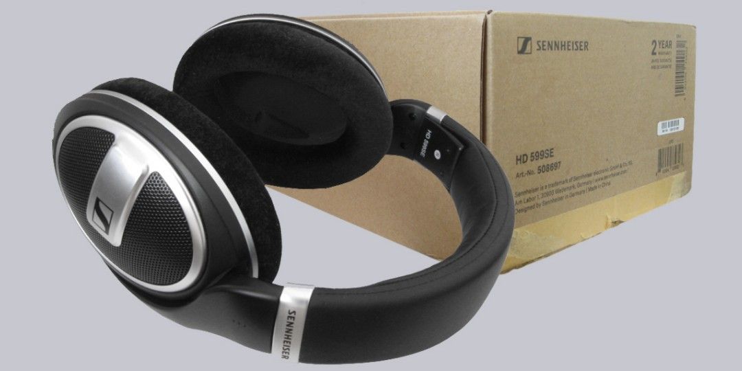 Sennheiser HD 599 SE Around Ear Open Back Headphone - Black 