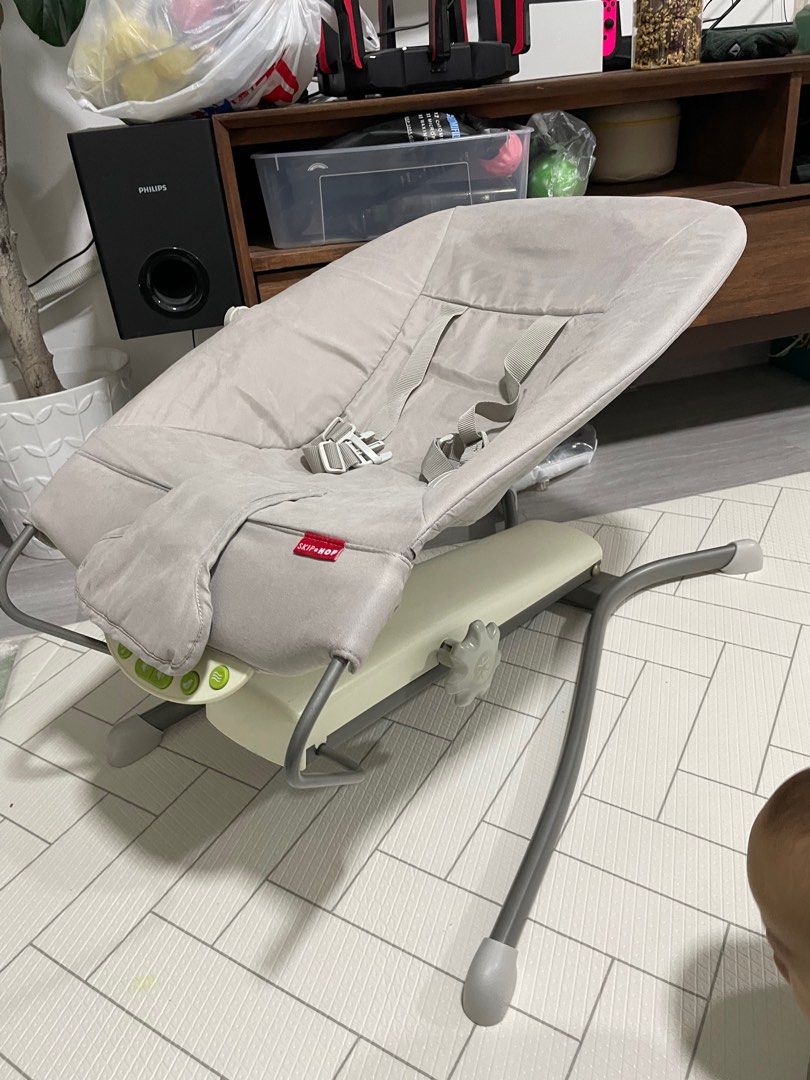Skip hop uplift multi level bouncer hotsell
