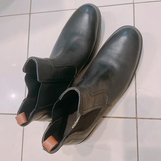 Stefanorossi men’s black leather boots from Japan