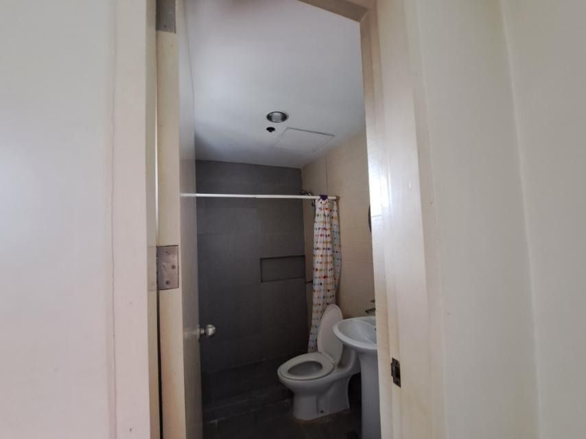 Studio Type Unit, SemiFurnished [San Antonio Village, Pasig City] on