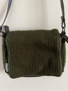 Tas Rajut sling bag