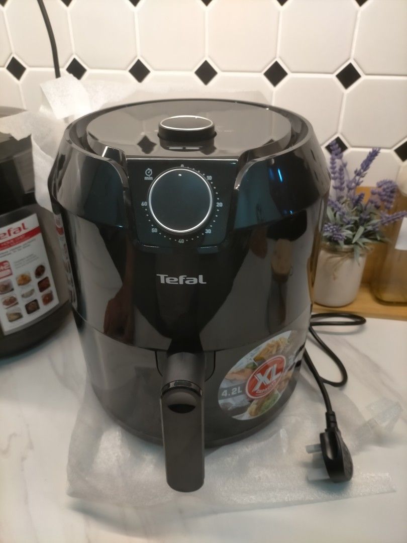 Tefal air fryer 4.2L, TV & Home Appliances, Kitchen Appliances, Fryers