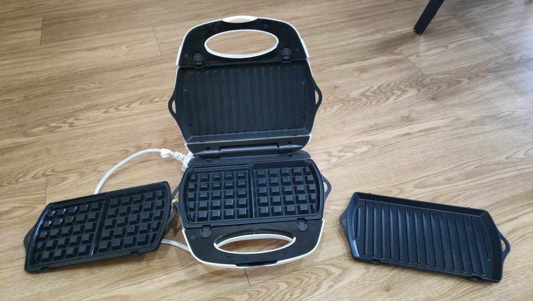 Tefal waffle Maker 2 in 1 with grill pan, TV & Home Appliances, Kitchen