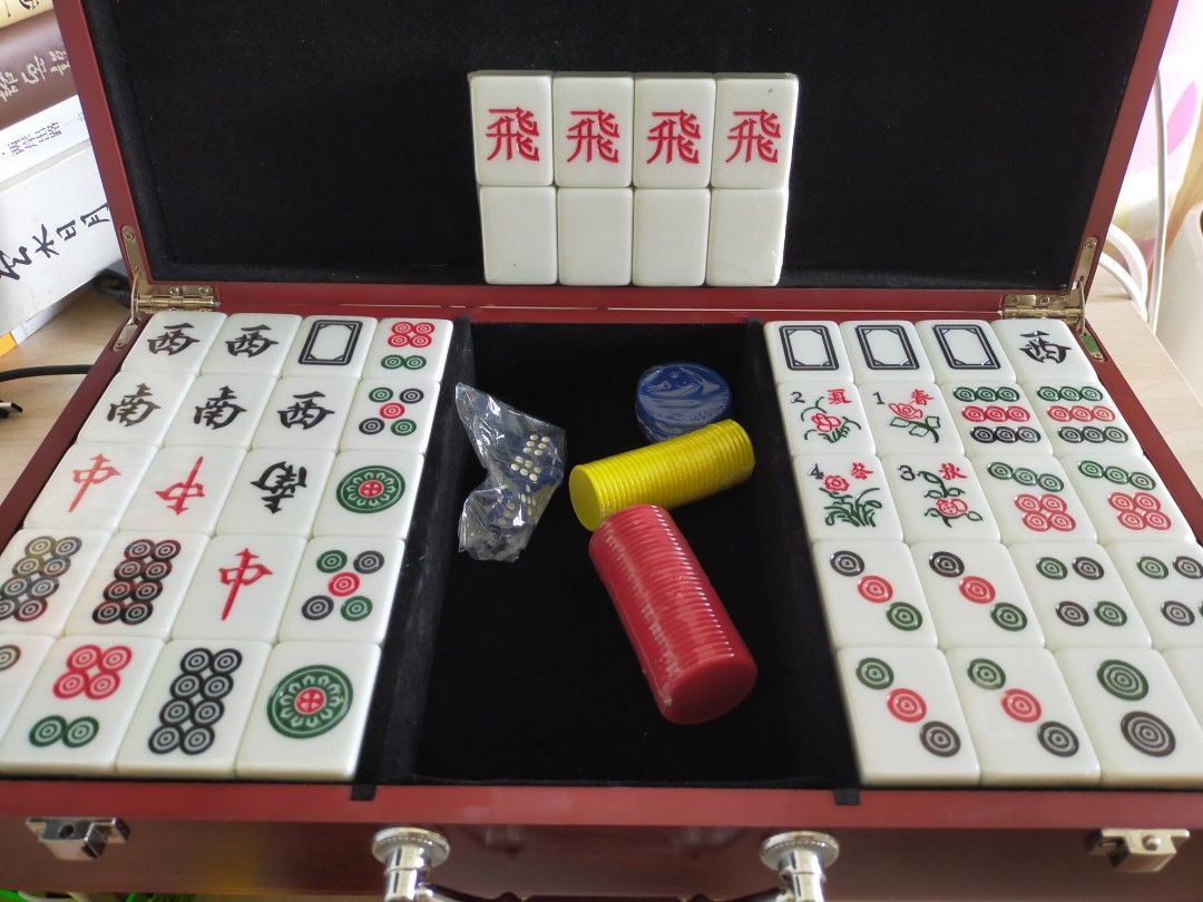 Tiger Mahjong limited edition 3 players, Hobbies & Toys, Collectibles