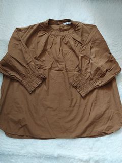 Uniqlo 3/4 sleeves blouse