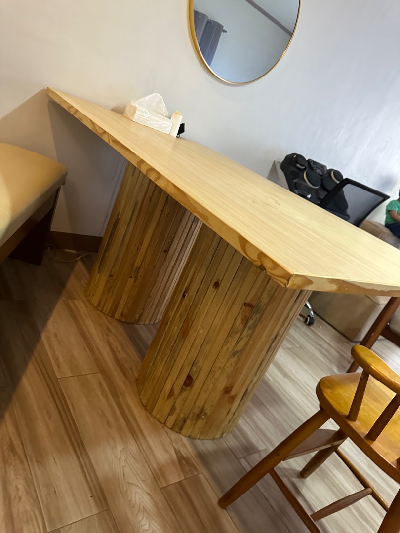 Used 3x5 fluted dining table on Carousell