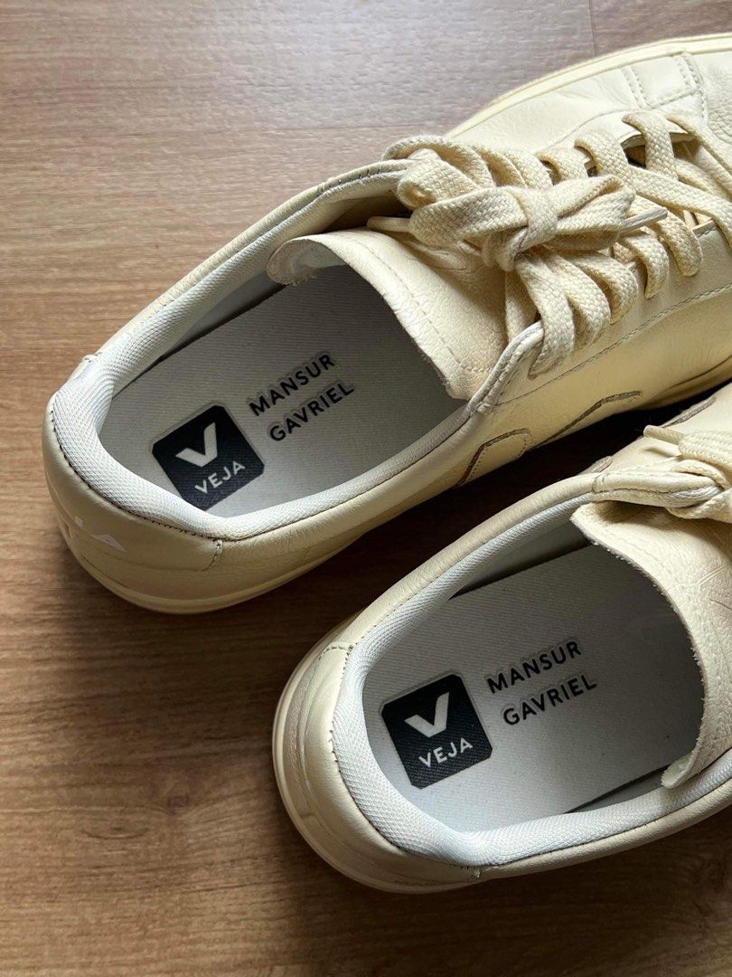 Veja Campo x Mansur Gavriel Crema Limited Edition, Women's Fashion