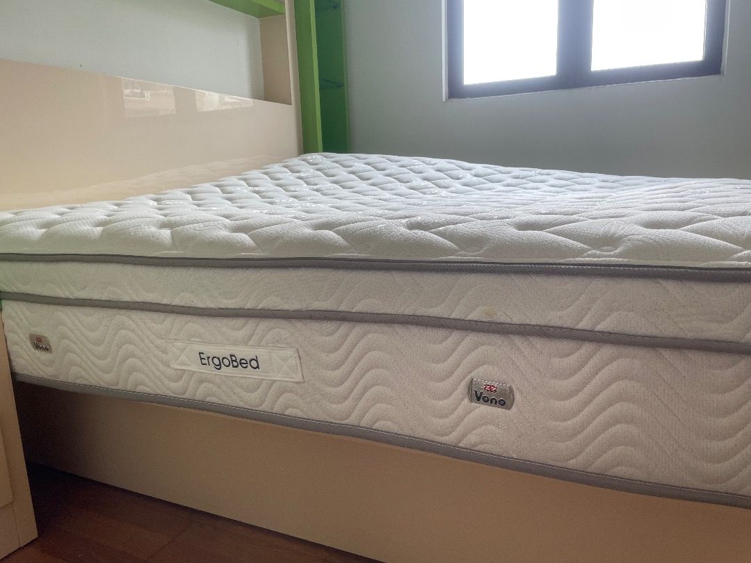Vono Ergo Bed King Size Luxury Mattress, Furniture & Home Living