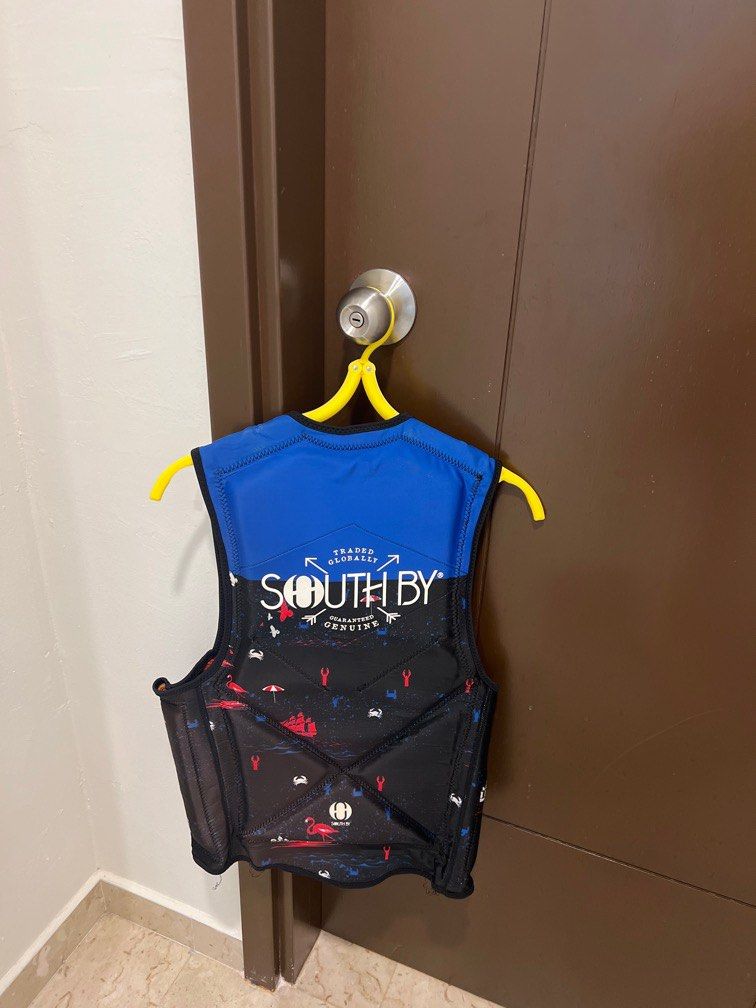 Wake jacket South by, Sports Equipment, Sports & Games, Water Sports on