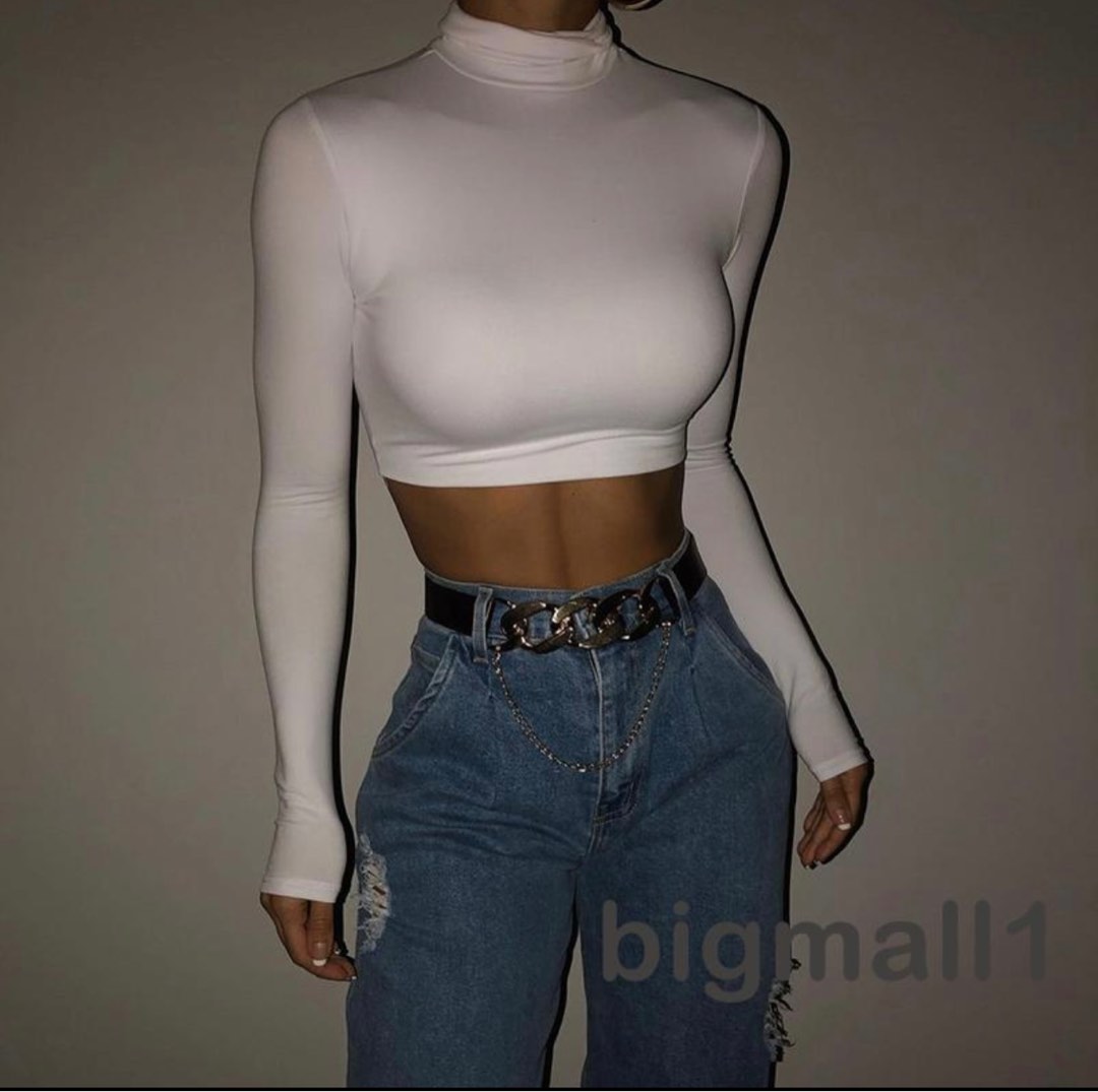 White turtleneck long best sale sleeve crop top