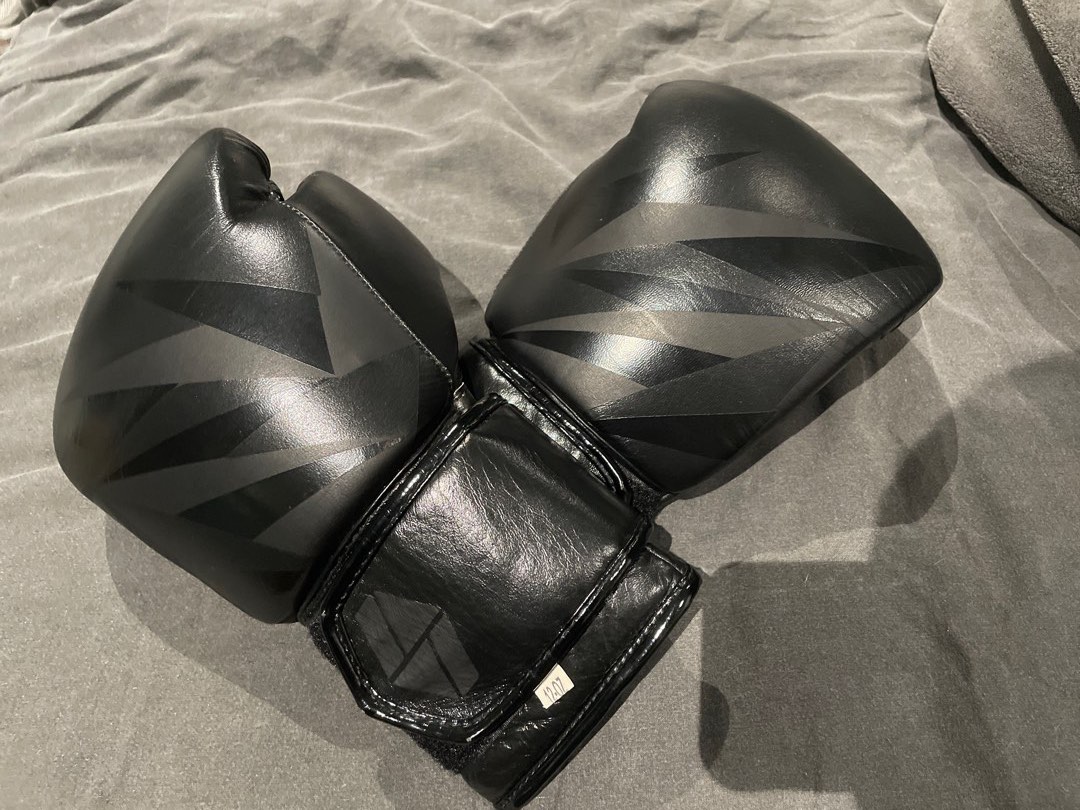 Bia 2025 boxing gloves