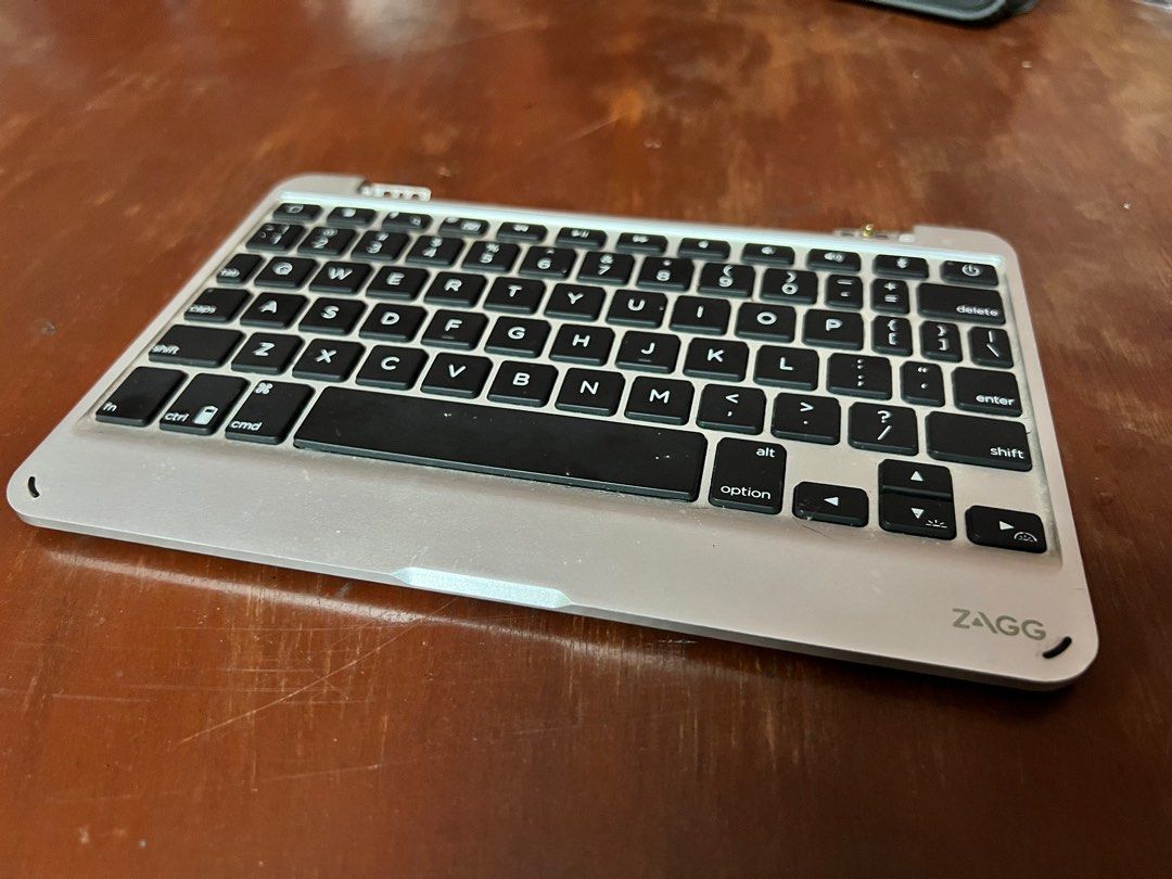 ZAGG BLUETOOTH KEYBOARD, Mobile Phones & Gadgets, Tablets, iPad on