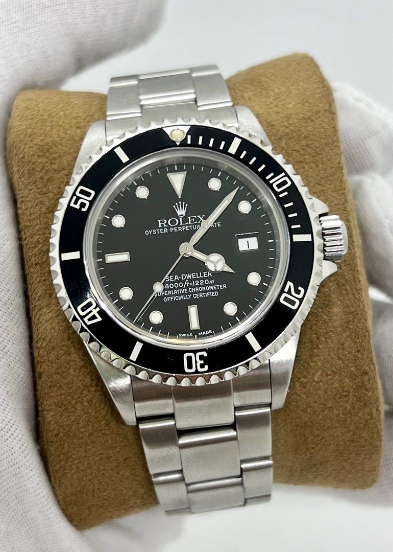 2001 Rolex Sea Dweller 4000 16600 40mm Newly Serviced w Receipt