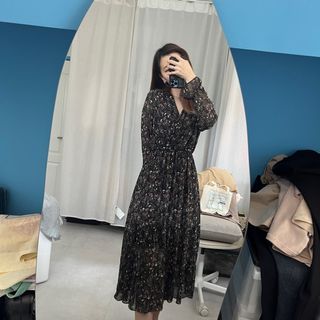 黑色碎花洋裝#23旋轉生日慶