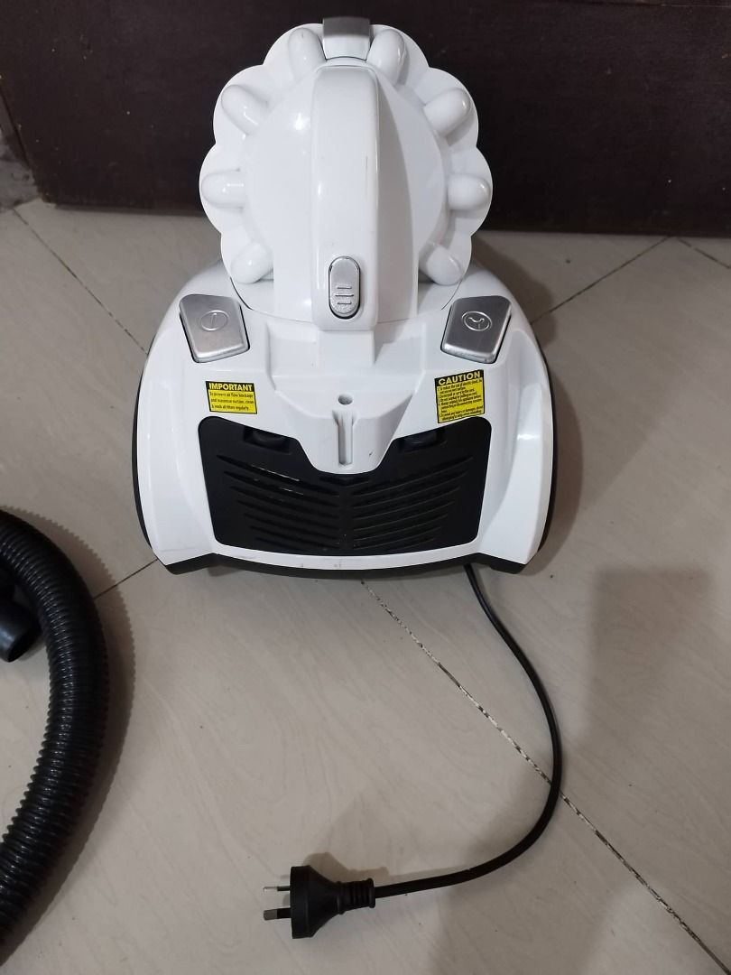 a. Anko Bagless Vacuum Cleaner, Furniture & Home Living, Cleaning