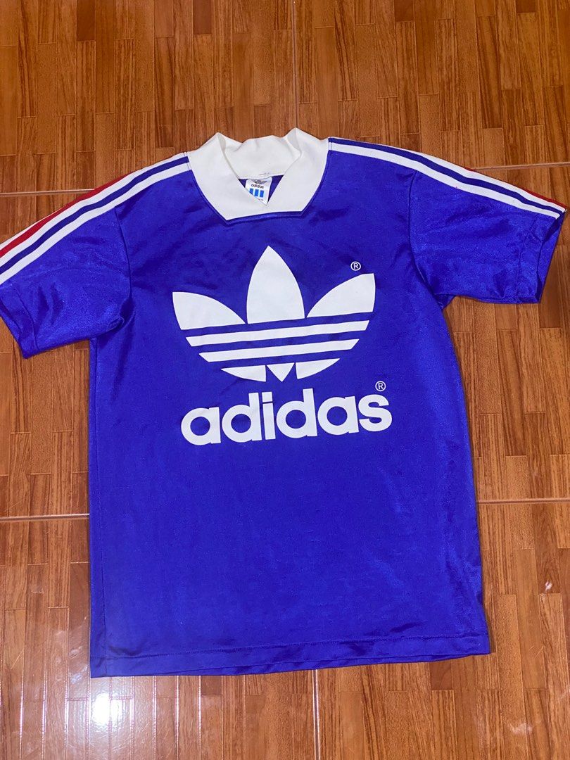 Logo adidas 2025 vintage