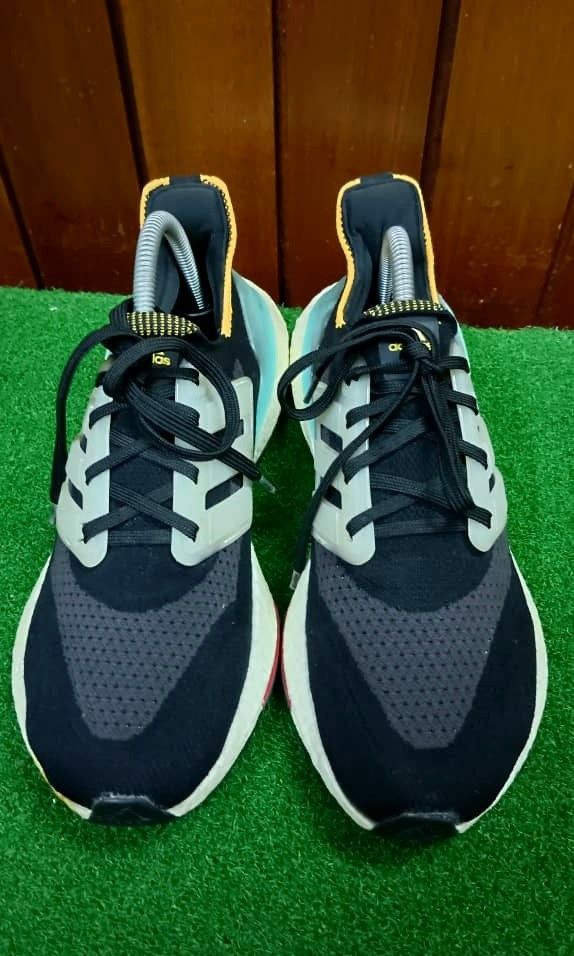 Adidas shoes 8.5 kva 2025