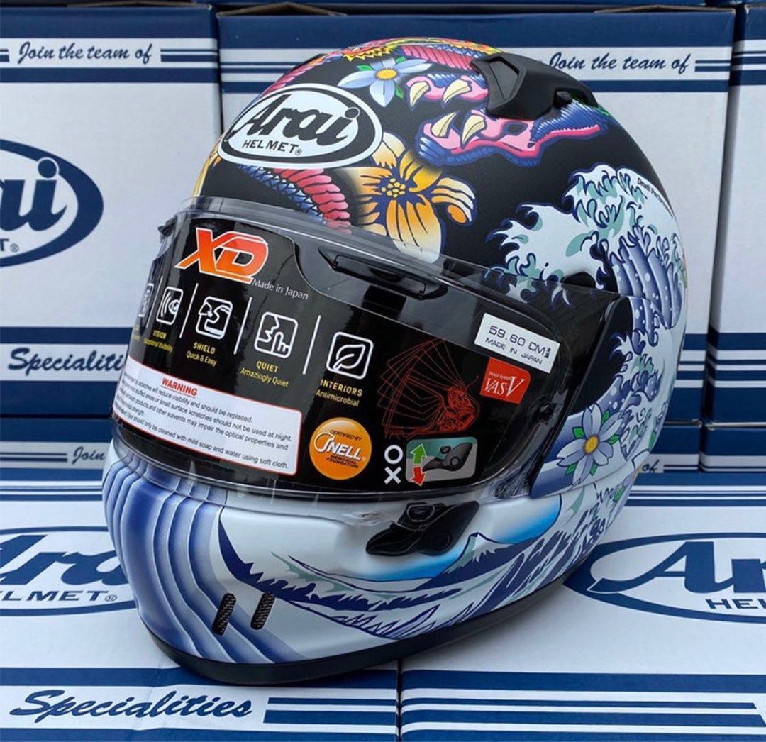 Arai XD Oriental Dragon helmet (limited) (Category: Motorcycle Apparel) located in Singapore. Submitted by jc.ry (Listing ID 1226971980, Image 1). Description: Helmet, limited to Japan only Female, oriental Desi g .