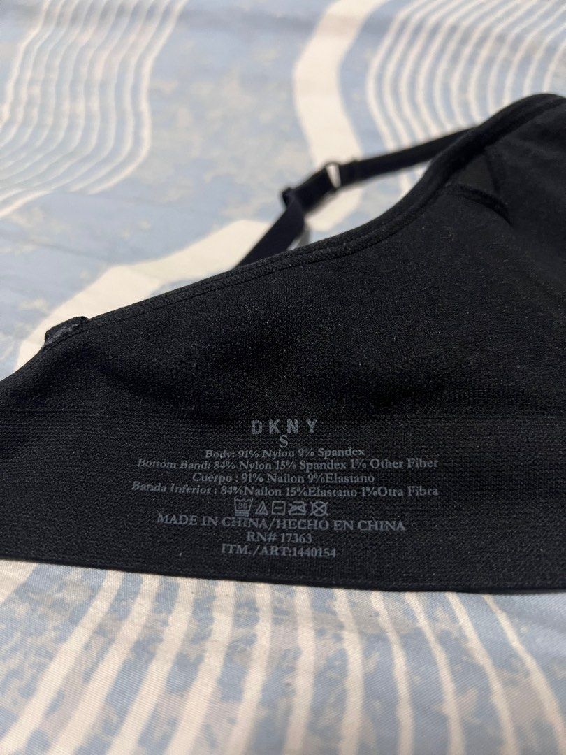 DKNY Seamless Bra, Women's Fashion, Undergarments & Loungewear on Carousell