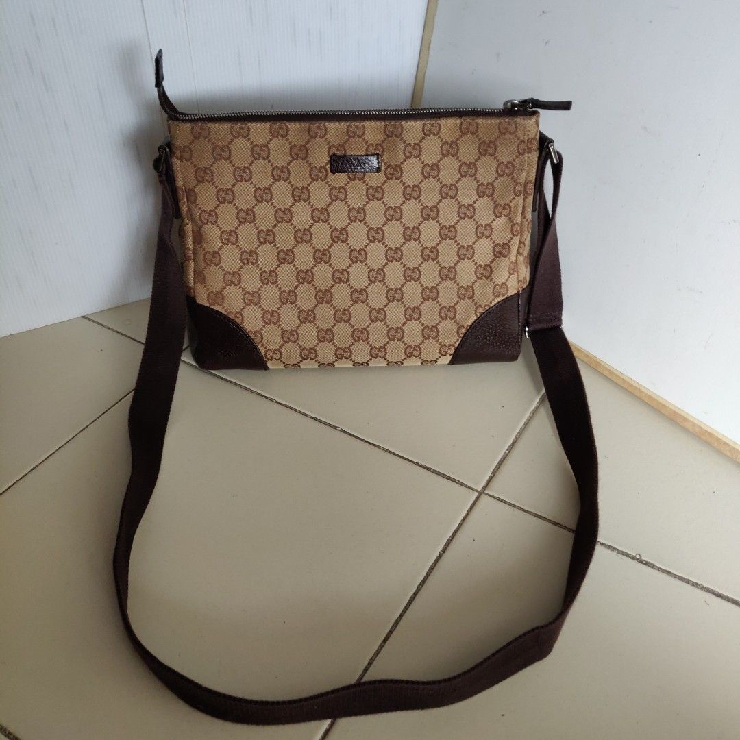 Sling Bag Gucci, Men's Fashion, Bags, Sling Bags on Carousell