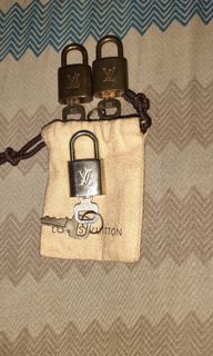 Pre-Owned Louis Vuitton Lock and Key – AV Luxury