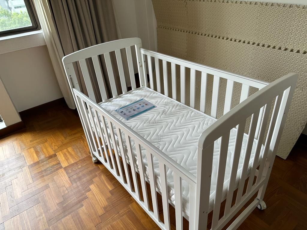 Cambridge cot bed 2025