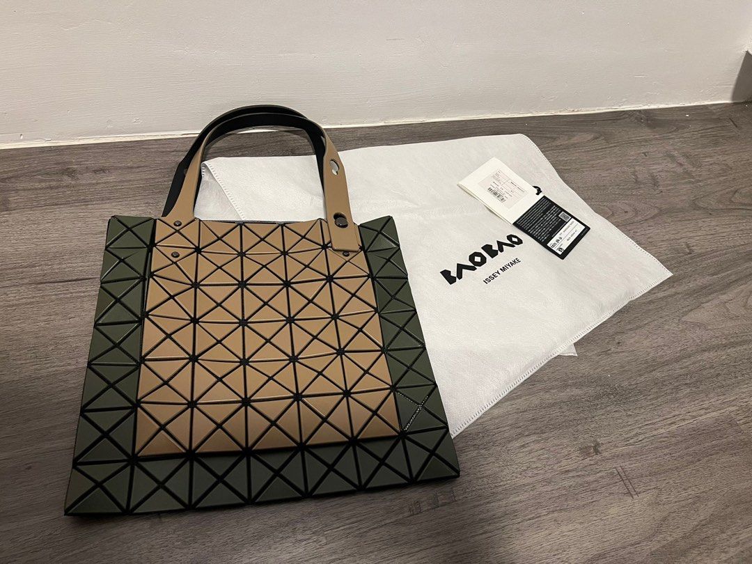 BAO BAO ISSEY MIYAKE Prism Kangaroo Tote Bag