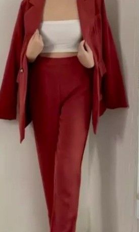 Coordinates/ Blazer & pants (Category: Sets or Coordinates) located in Bulacan. Submitted by JewelsbyEllize (Listing ID 1226935605, Image 1). Description: Blazer and pants in rust color Medium size.